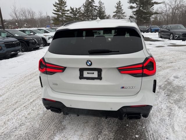 2022 BMW X3 M40i