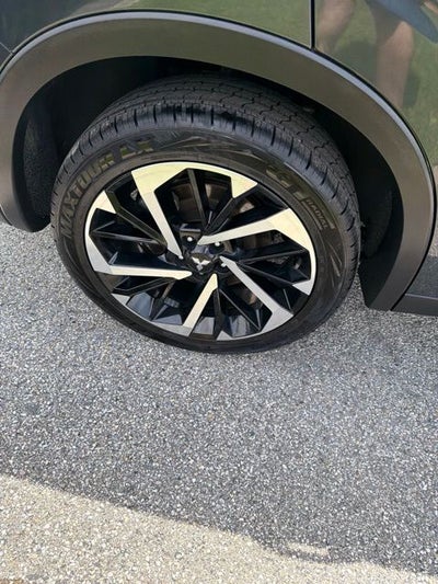 2024 Mitsubishi Outlander SE Black Edition w/Pano Roof
