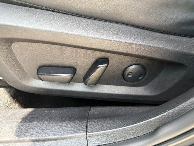 2024 Mitsubishi Outlander SE Black Edition w/Pano Roof