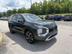 2024 Mitsubishi Outlander SE Black Edition w/Pano Roof