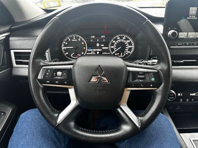 2024 Mitsubishi Outlander SE Black Edition