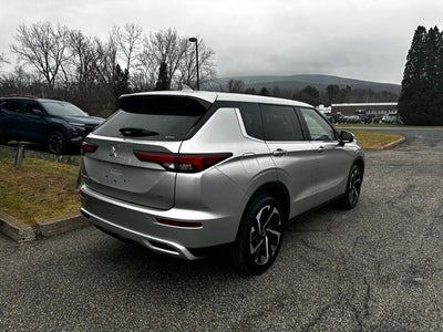 2024 Mitsubishi Outlander SE Black Edition