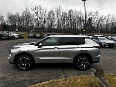 2024 Mitsubishi Outlander SE Black Edition