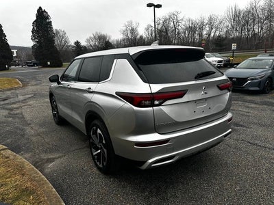 2024 Mitsubishi Outlander SE Black Edition