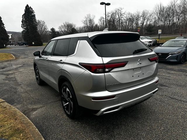 2024 Mitsubishi Outlander SE Black Edition