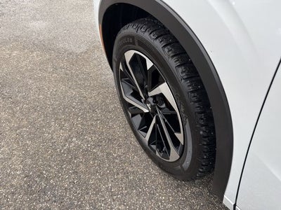 2024 Mitsubishi Outlander Base