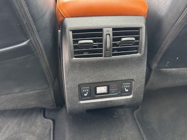 2024 Mitsubishi Outlander Base