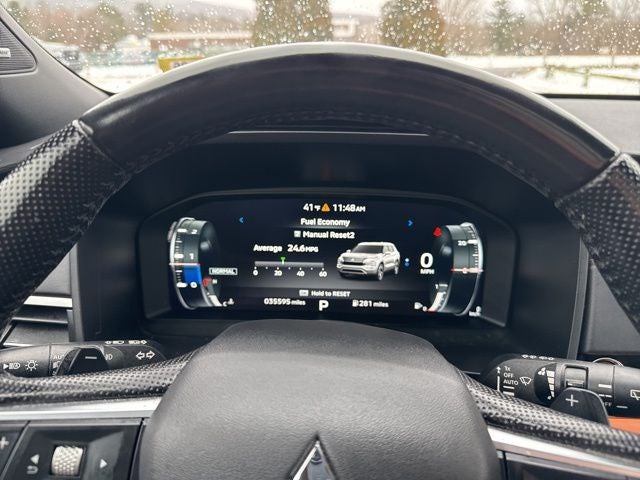 2024 Mitsubishi Outlander Base