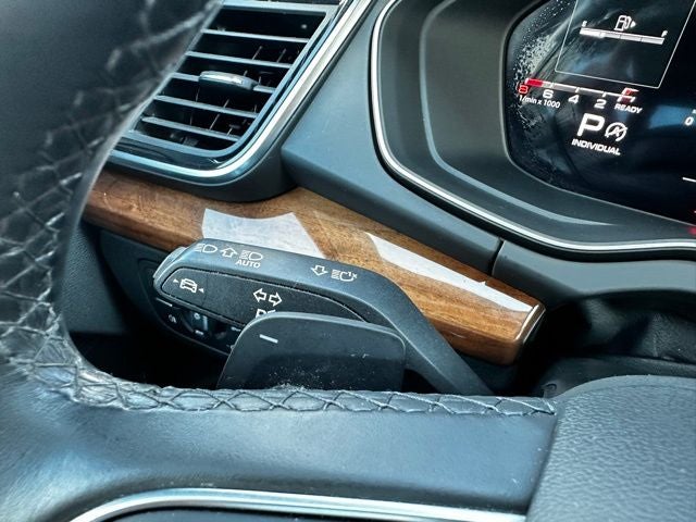 2023 Audi Q5 45 S line Premium quattro