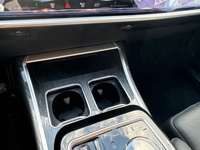 2025 BMW 7 Series 740i xDrive