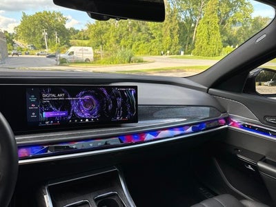2025 BMW 7 Series 740i xDrive