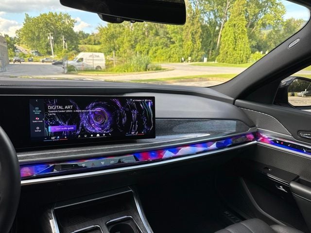 2025 BMW 7 Series 740i xDrive