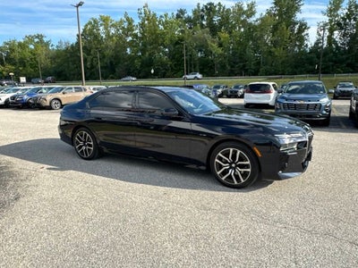 2025 BMW 7 Series 740i xDrive