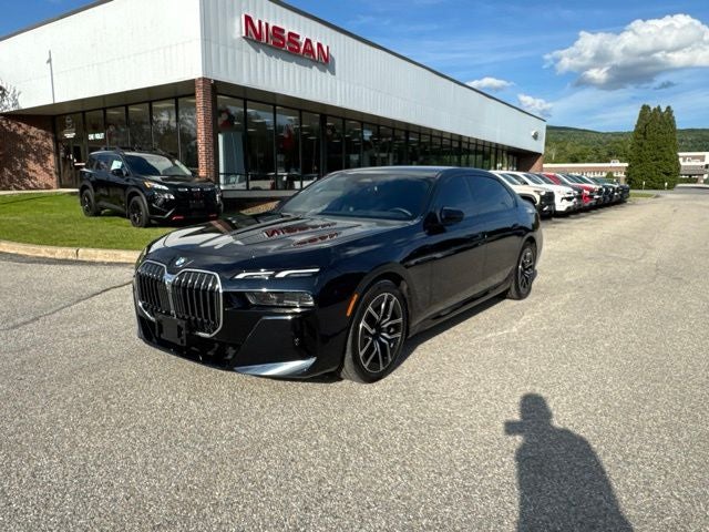 2025 BMW 7 Series 740i xDrive