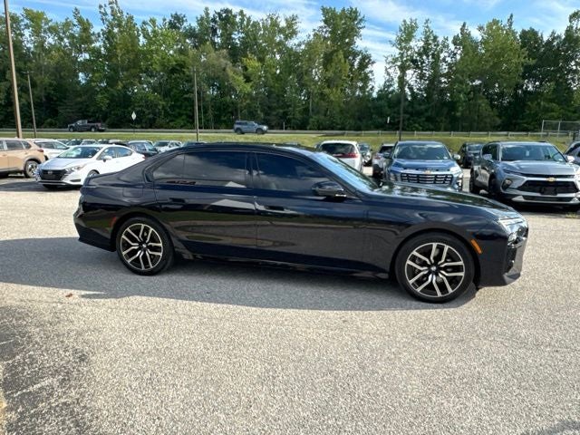 2025 BMW 7 Series 740i xDrive