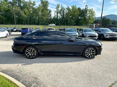 2025 BMW 7 Series 740i xDrive