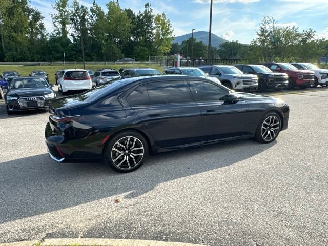 2025 BMW 7 Series 740i xDrive