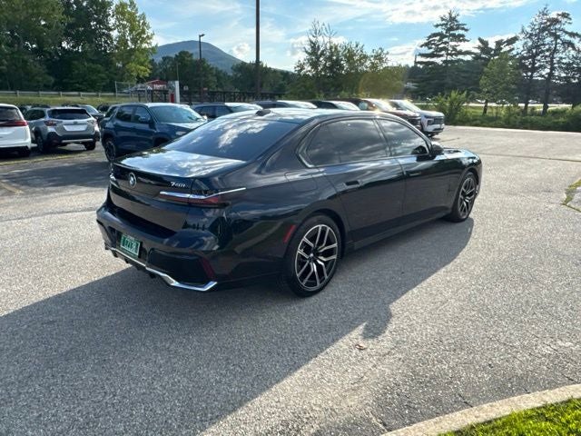 2025 BMW 7 Series 740i xDrive