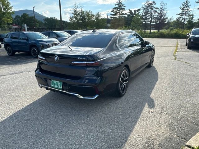 2025 BMW 7 Series 740i xDrive
