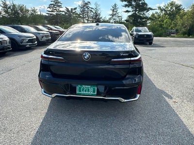 2025 BMW 7 Series 740i xDrive