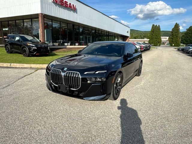 2025 BMW 7 Series 740i xDrive