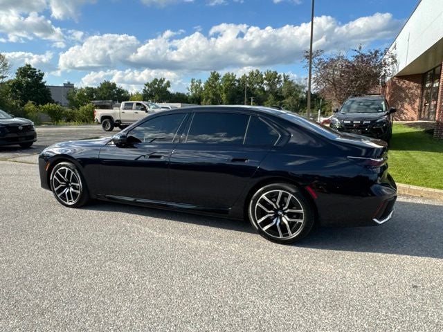 2025 BMW 7 Series 740i xDrive