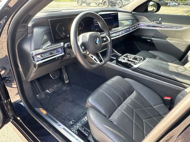 2025 BMW 7 Series 740i xDrive