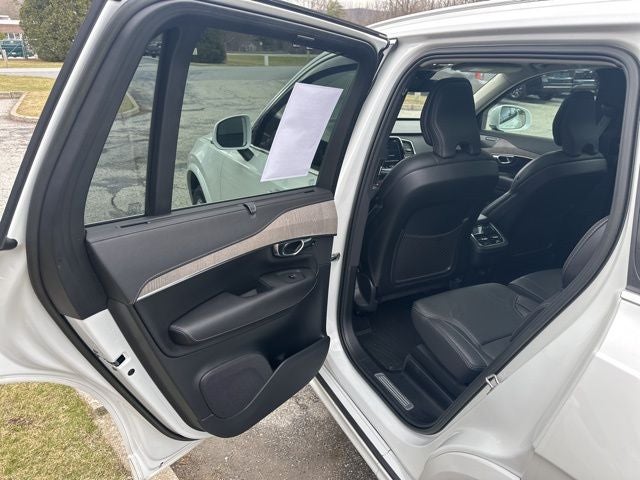 2022 Volvo XC90 T6 Inscription