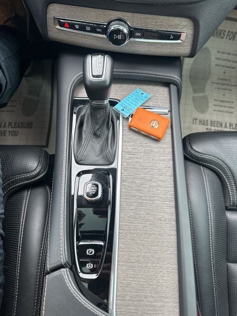 2022 Volvo XC90 T6 Inscription