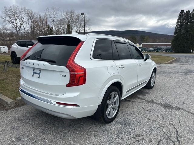 2022 Volvo XC90 T6 Inscription